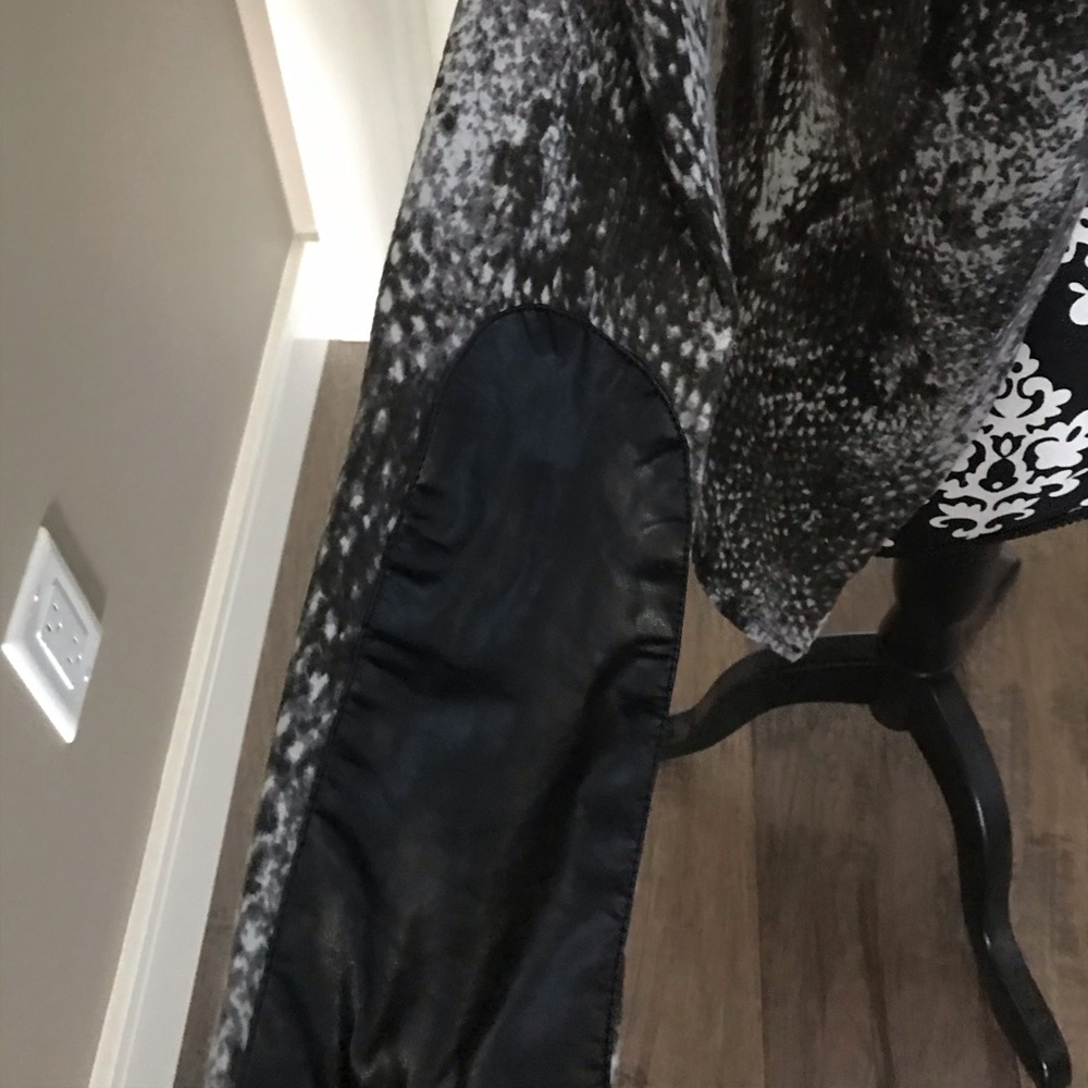Open back top. - Picture 2 of 4